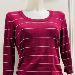 Maroon Sweater with Scrunchy side